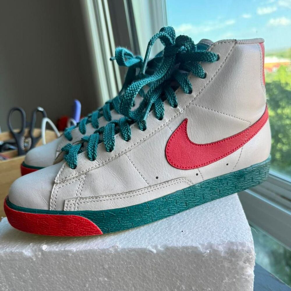 Nike Women's multi Trainers - Picture 8 of 8